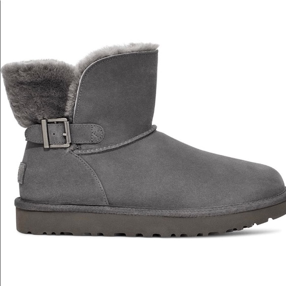 *NWT* UGG Karel Boots - Picture 2 of 5